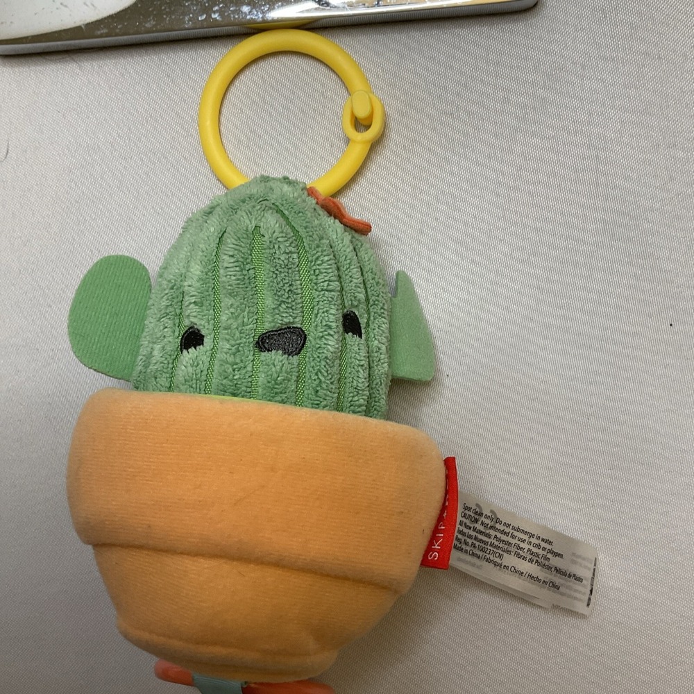 Skip Hop Farmstand Cute Cactus Jitter Stroller Toy Pull Vibrate Plush Kawaii - Picture 6 of 6